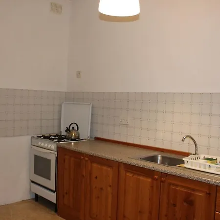 With Aircondition & Washing Machine In With Valley Views Apartment *