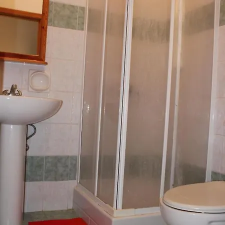 With Aircondition & Washing Machine In With Valley Views